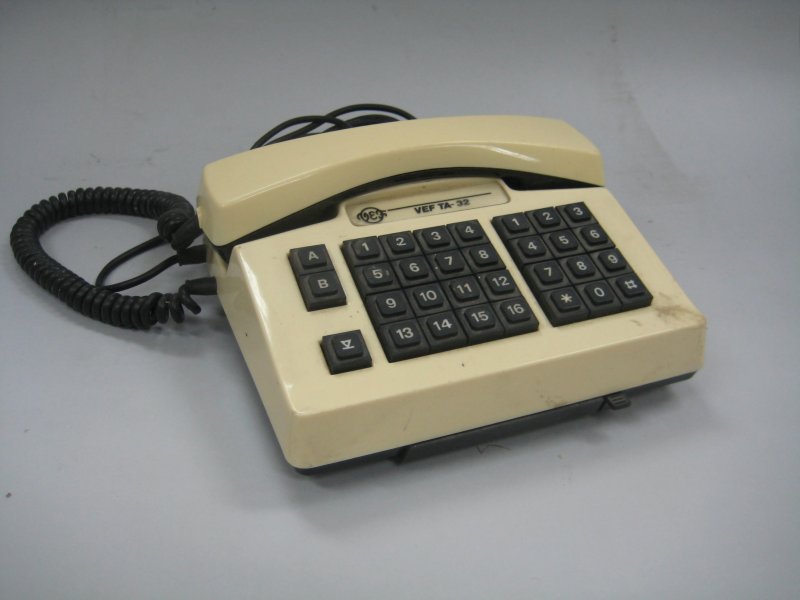 Telefon VEF TA -32