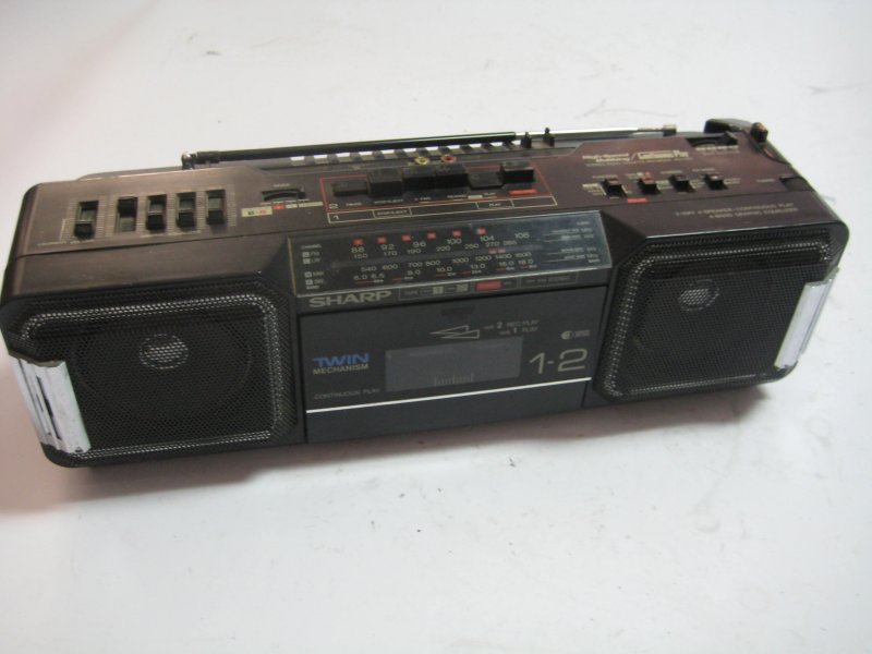 Tranzistorski radio prijemnik TWIN MECHANISM