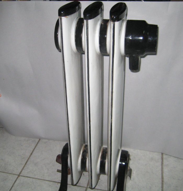 Plinski radijator s tri članka